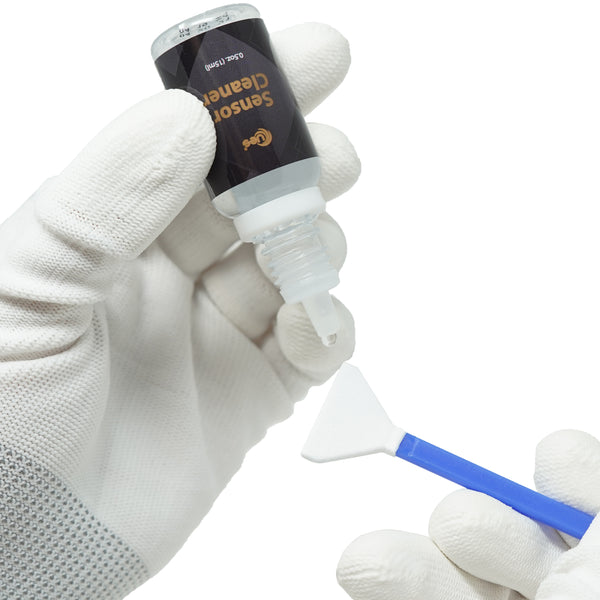 UES FFR-24 Full-Frame Sensor Cleaning Kit (14pcs 24mm Sensor Cleaning Swabs + 15ml Sensor Cleaner)